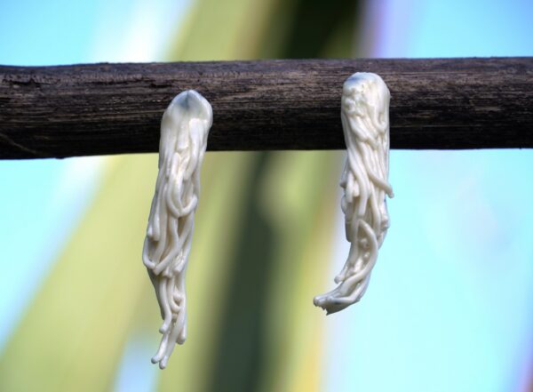 Ceramic jewellery from NZ