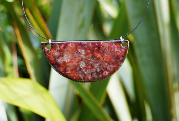 Ceramic jewellery from NZ