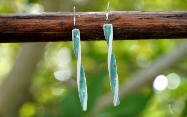 Ceramic jewellery from NZ