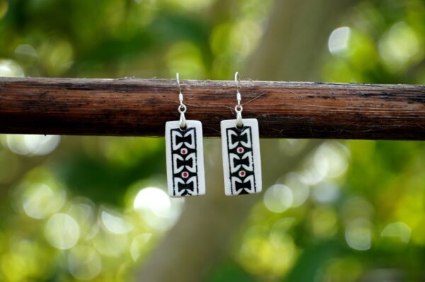 Ceramic jewellery from NZ