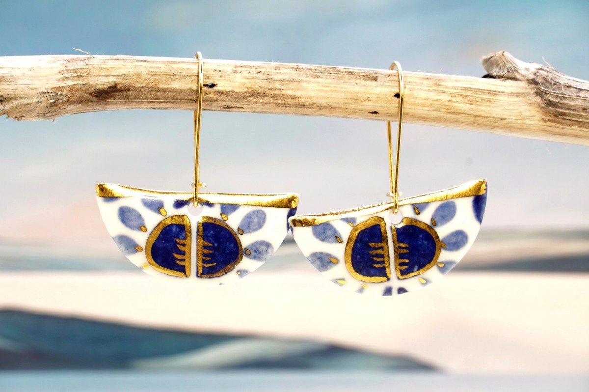 Each piece is handmade from porcelain clay and fired twice or three times in the kiln around 1200 degrees. Pottery is my passion and I love to discover new techniques, glazes, oxides or materials to play with and make extraordinary high quality jewellery. I also use hypoallergenic stainless steel and silver studs/hooks